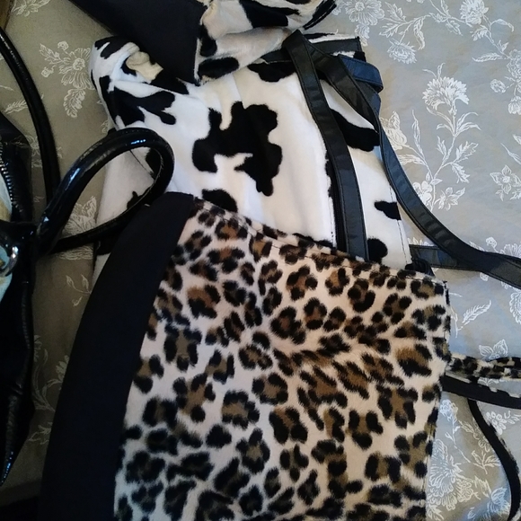 Purses - Picture 3 of 3